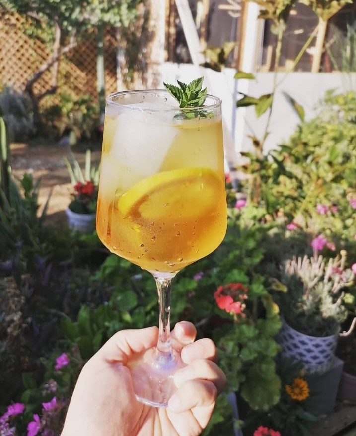 Amaretto Spritz